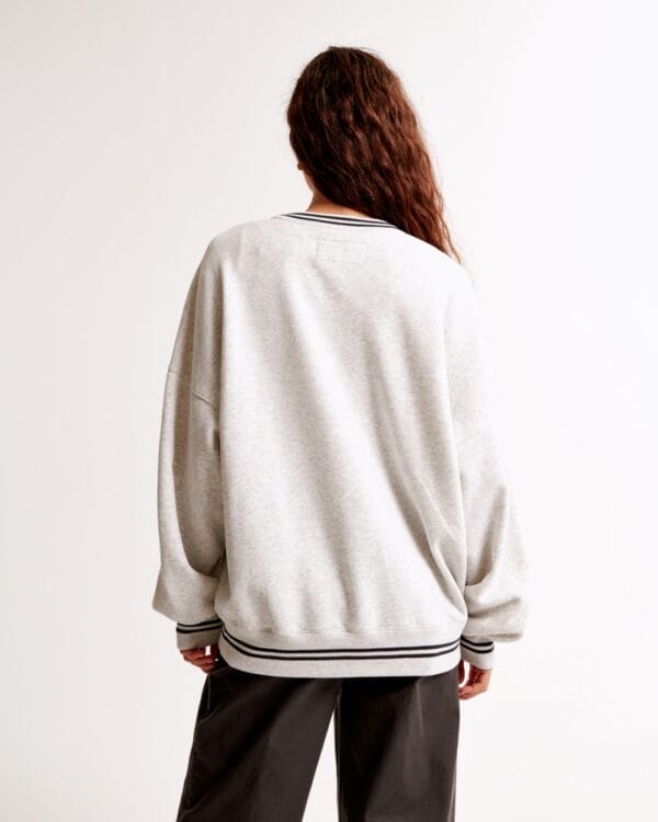 Tennessee Titans Graphic Oversized Sunday Women Sweatshirt Crew AMCWSS0005 - Image 3