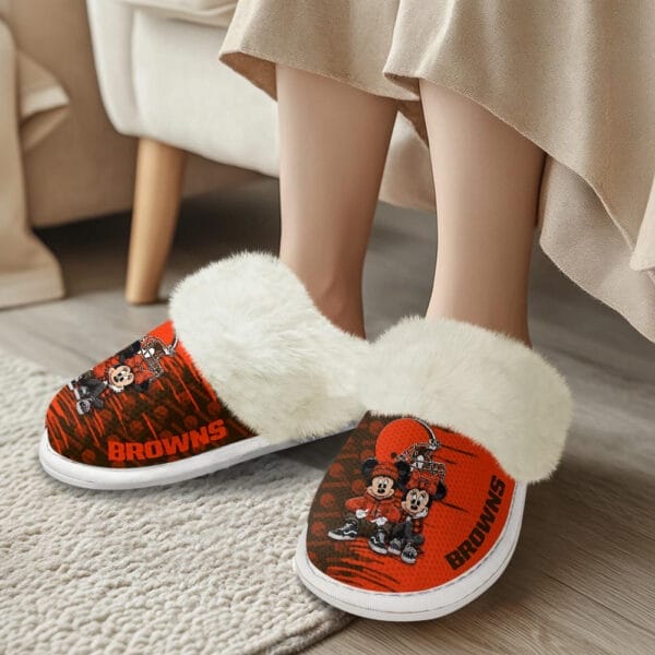 Cleveland Browns Winter Comfy Cotton Fuzzy Slippers AMCFSL000014 - Image 2