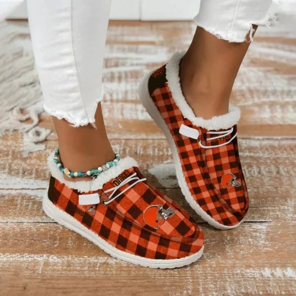 Cleveland Browns Fuzzy Dude Shoes Winter Collection AMCFDUDE000071