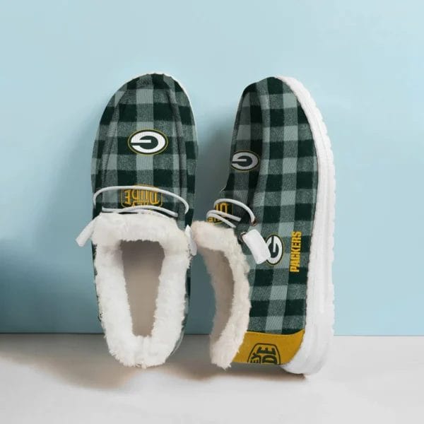 Green Bay Packers Fuzzy Dude Shoes Winter Collection AMCFDUDE000074 - Image 2
