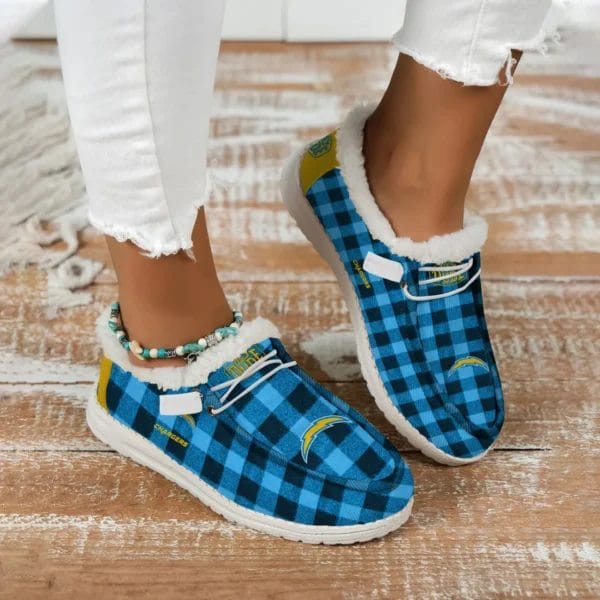 Los Angeles Chargers Fuzzy Dude Shoes Winter Collection AMCFDUDE000082