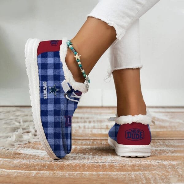 New York Giants Fuzzy Dude Shoes Winter Collection AMCFDUDE000089 - Image 3