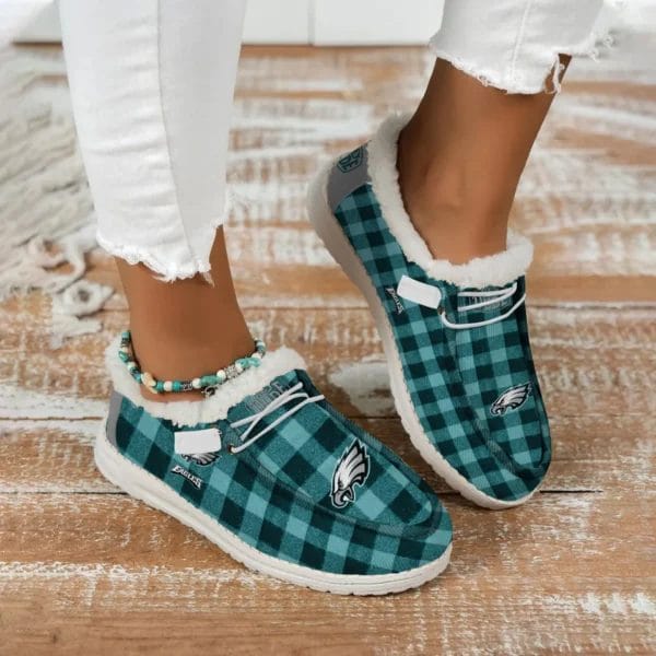 Philadelphia Eagles Fuzzy Dude Shoes Winter Collection AMCFDUDE000090