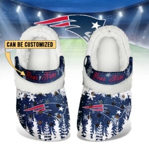 New England Patriots Christmas Fleece Clogs Shoes Customized For Fans AMCSHOES000183